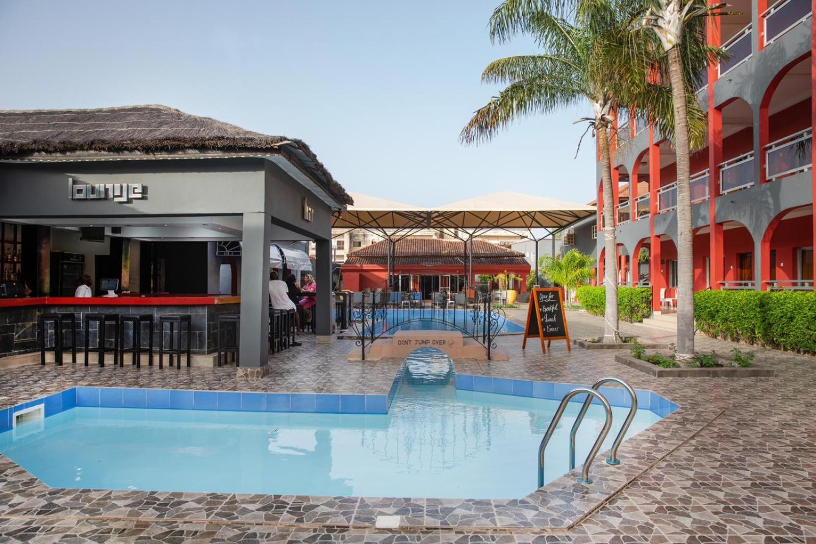 Seaview Gardens Hotel Kololi Exterior photo